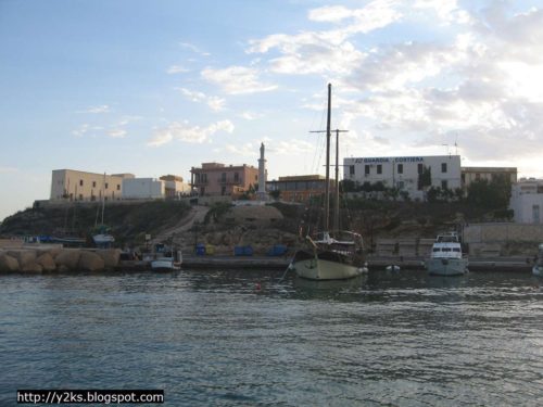 Il porto di Lampedusa