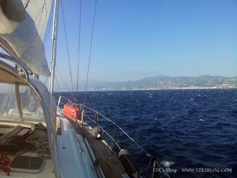 Ci avviciniamo allo Stretto di Messina