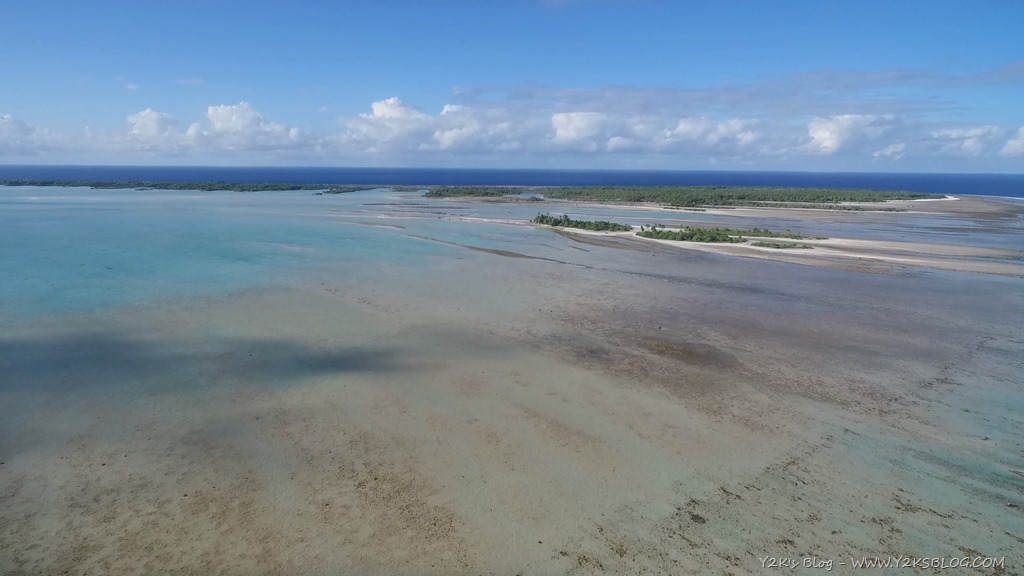 Il reef esterno di Rangiroa dal drone